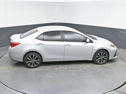 Used 2018 Toyota Corolla SE FWD image 26