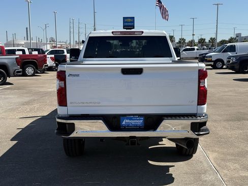 Used 2025 Chevrolet Silverado 2500 LT w/ Convenience Package image 17