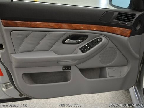 Used 1997 BMW 528i Sedan image 36