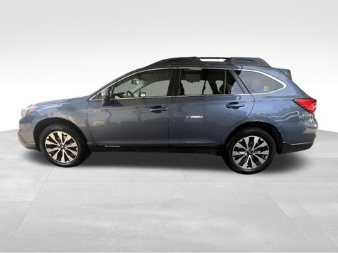 Used 2016 Subaru Outback 3.6R Limited AWD/4WD image 9