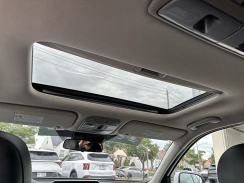 Certified 2022 Kia Telluride S AWD/4WD image 18