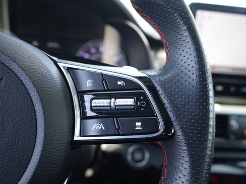 Used 2023 Kia Forte GT w/ GT2 Package FWD image 22