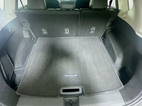 Used 2023 Nissan Rogue SV w/ SV Premium B Package FWD image 28