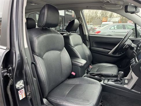 Used 2015 Subaru Forester 2.0XT Touring w/ Eyesight & Navigation System image 25