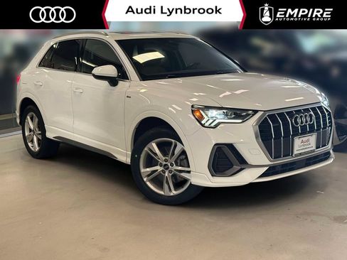 Used 2023 Audi Q3 2.0T Premium w/ Convenience Package AWD/4WD image 1