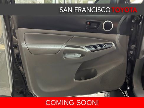 Used 2014 Toyota Tacoma PreRunner image 33