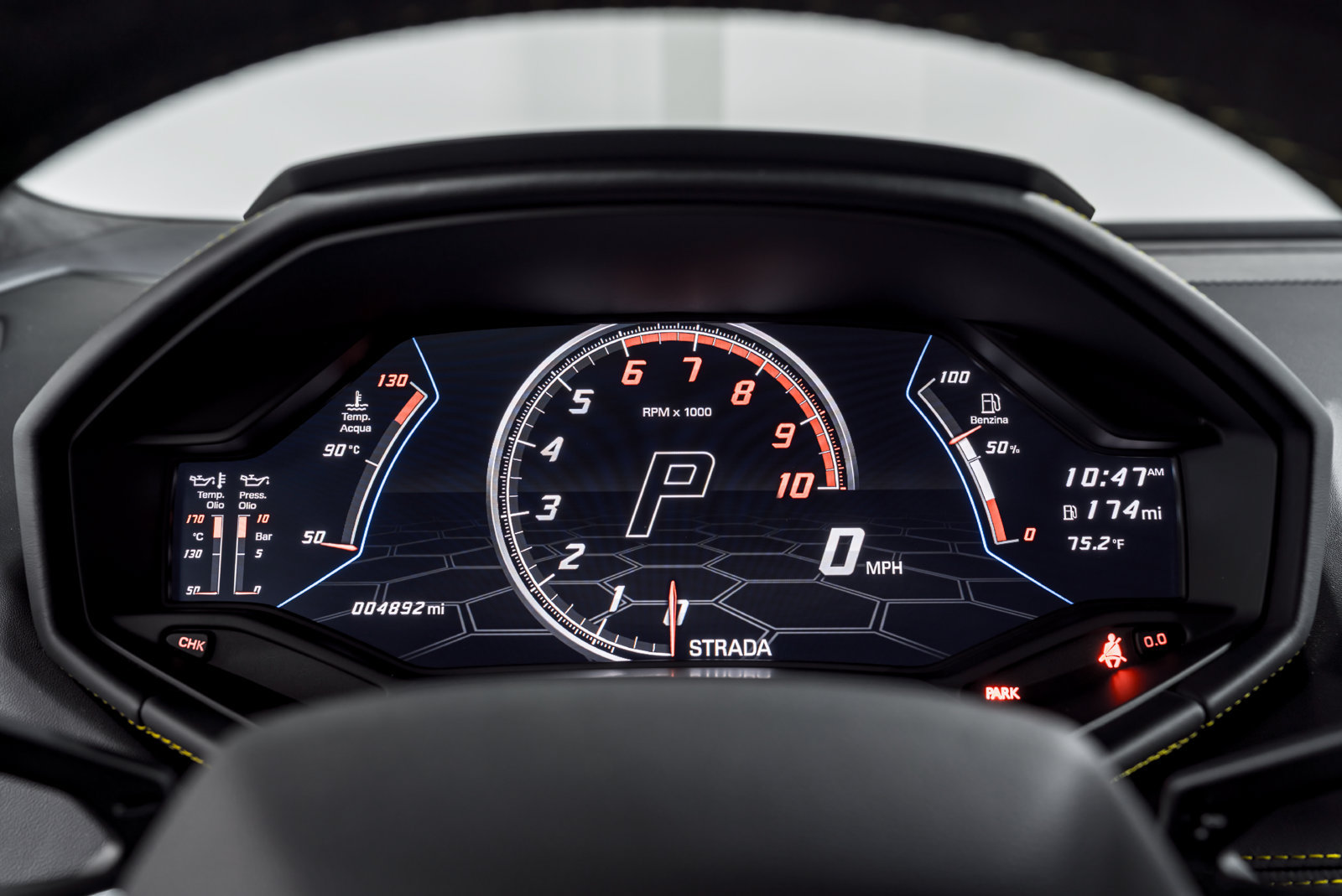Used 2022 Lamborghini Huracan EVO RWD image 15