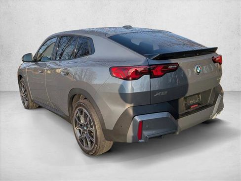 Certified 2025 BMW X2 xDrive28i w/ Technology Package image 8