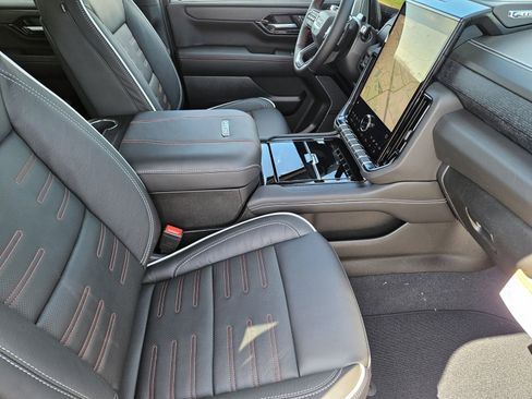 New 2026 GMC Yukon AT4 Ultimate image 10