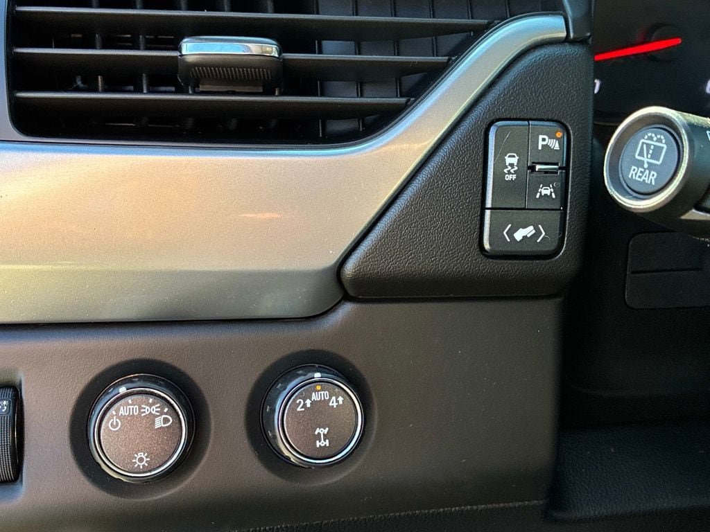 Used 2019 Chevrolet Tahoe LT AWD/4WD image 27