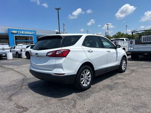 Used 2019 Chevrolet Equinox LS FWD image 3