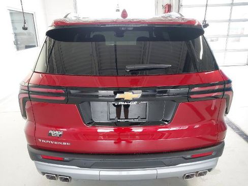 New 2026 Chevrolet Traverse LT w/ Driver Confidence Package FWD image 33