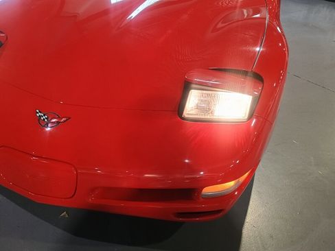 Used 1998 Chevrolet Corvette Convertible image 38