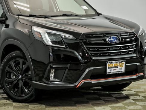 Used 2023 Subaru Forester Sport image 2