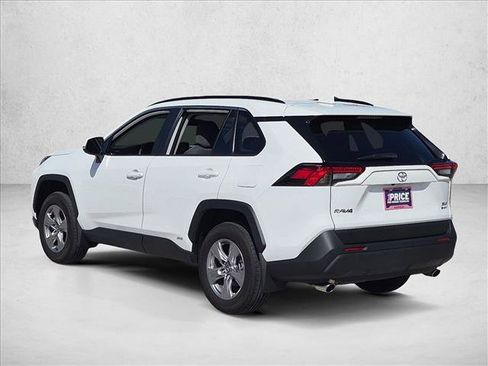 Certified 2025 Toyota RAV4 XLE w/ Convenience Package AWD/4WD image 8