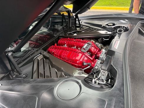 Used 2025 Chevrolet Corvette Z06 RWD image 9