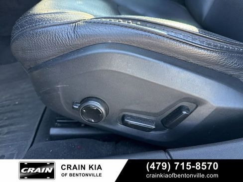 Used 2017 Volvo V90 T6 Cross Country image 18