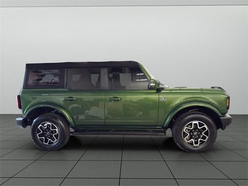 Used 2022 Ford Bronco Outer Banks image 7