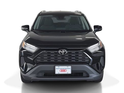 Used 2023 Toyota RAV4 XLE w/ Convenience Package image 6