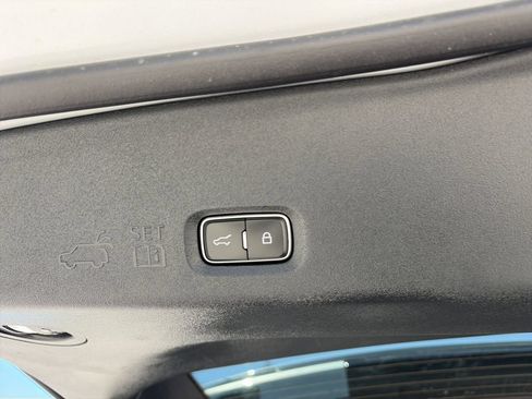 Used 2025 Ford Expedition Platinum AWD/4WD image 37