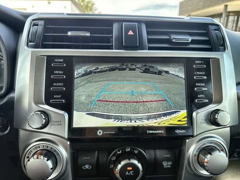 Used 2024 Toyota 4Runner SR5 Premium w/ Moonroof Package AWD/4WD image 17