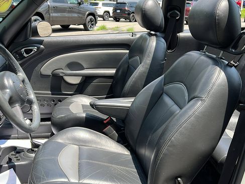 Used 2005 Chrysler PT Cruiser GT image 12