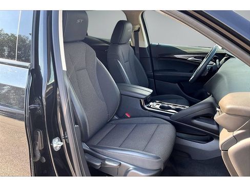 Used 2023 Buick Envision Preferred w/ Sport Touring Package AWD/4WD image 28