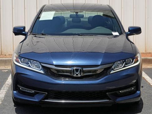 Used 2017 Honda Accord EX image 36