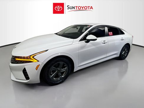 Used 2021 Kia K5 LXS image 9