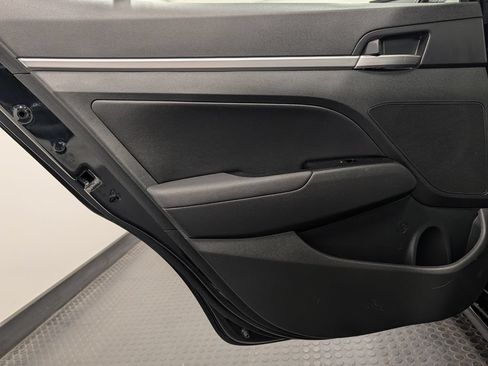Used 2019 Hyundai Elantra Limited w/ Cargo Package FWD image 23