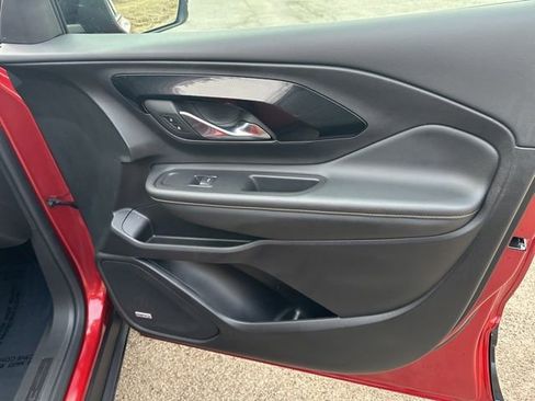 Used 2024 GMC Terrain AT4 w/ Infotainment Package II image 42