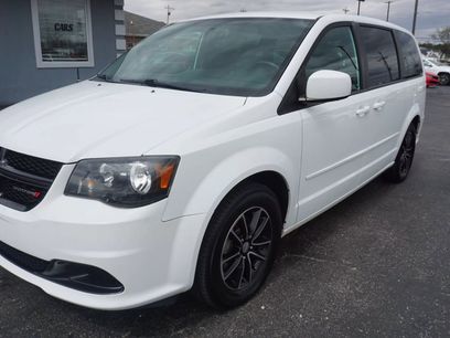 Used 2017 Dodge Grand Caravan SE