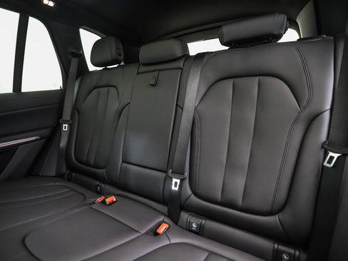 Certified 2022 BMW X5 xDrive40i w/ Parking Assistance Package image 23