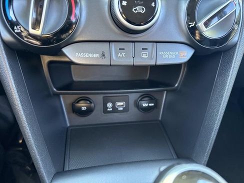 Used 2021 Hyundai Kona SEL image 27