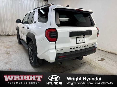 Used 2025 Toyota 4Runner TRD Off-Road image 4
