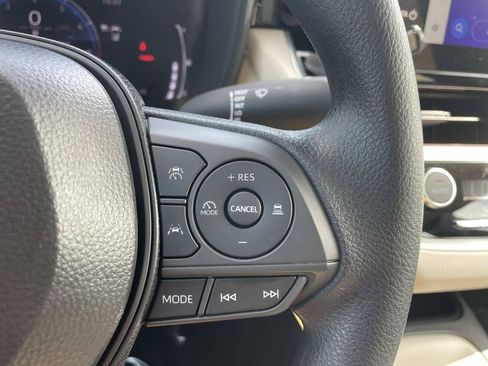 New 2026 Toyota Corolla LE FWD image 31