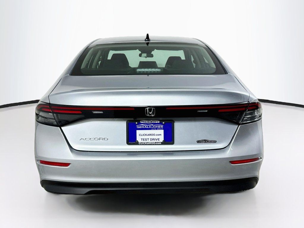 Used 2026 Honda Accord SE image 15