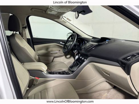 Used 2013 Ford Escape SE image 16
