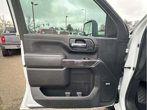 Used 2020 Chevrolet Silverado 2500 LTZ w/ LTZ Premium Package image 15