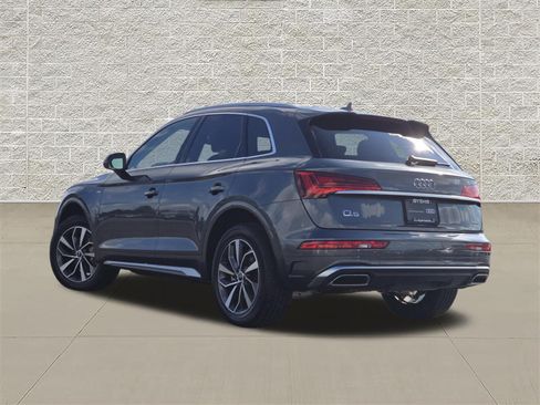 Certified 2023 Audi Q5 2.0T Premium w/ Convenience Package AWD/4WD image 5