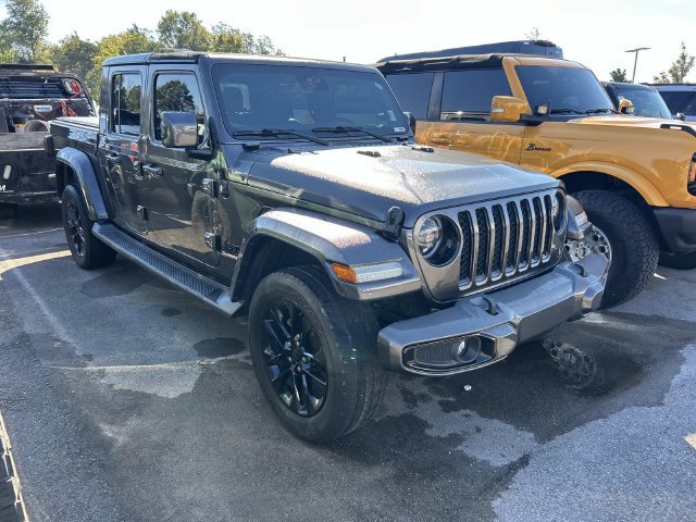 Used 2021 Jeep Gladiator Overland AWD/4WD image 3