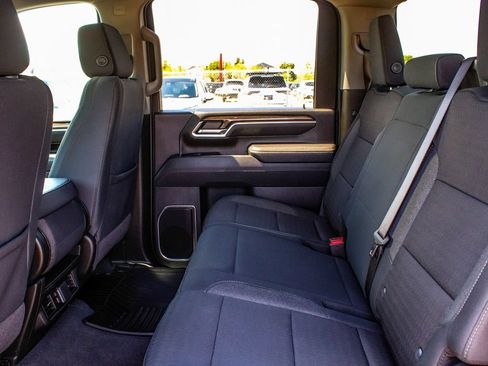 Used 2026 Chevrolet Silverado 2500 LT AWD/4WD image 33
