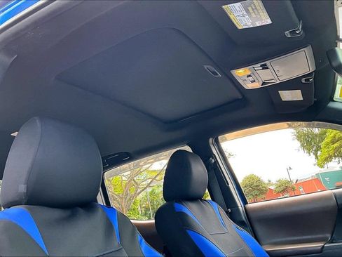 Used 2017 Toyota Tacoma Limited RWD image 17