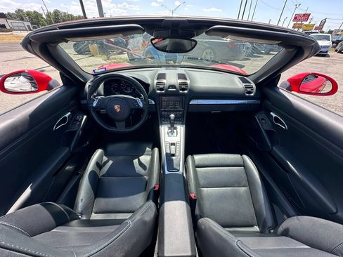 Used 2016 Porsche Boxster RWD image 2