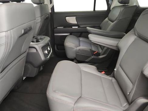 New 2025 Ford Expedition Active image 23