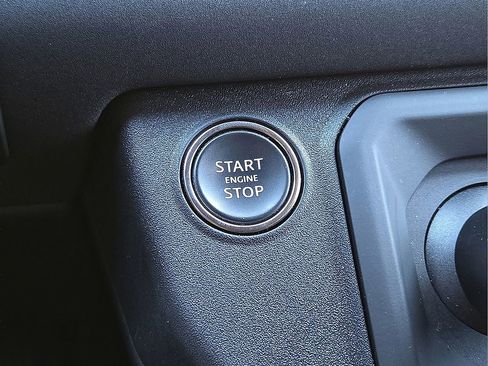 Used 2023 Land Rover Defender 110 75th Limited Edition image 30