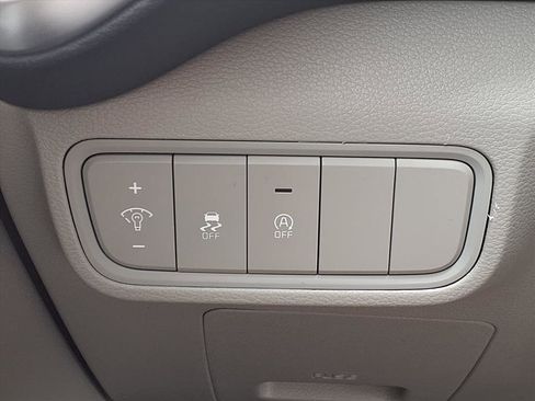 Certified 2025 Kia Soul LX image 22