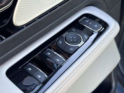 New 2026 Lincoln Aviator Reserve image 23