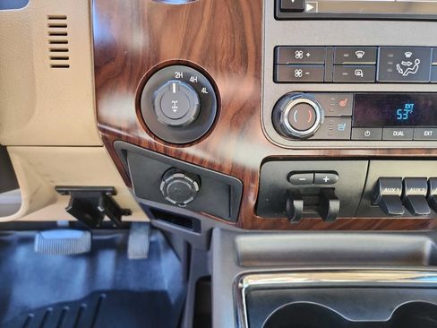 Used 2011 Ford F250 Lariat w/ Lariat Ultimate Pkg image 29