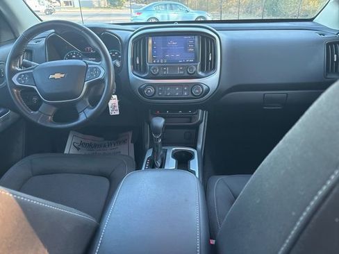 Used 2022 Chevrolet Colorado LT w/ LT Convenience Package AWD/4WD image 10